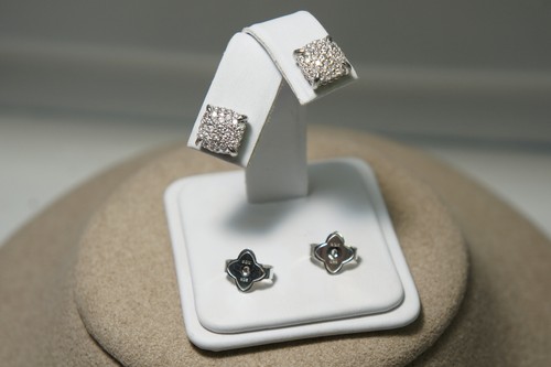 David Yurman 9 mm Chatelaine Pave Diamond 925 Silver 585 Earrings DY Pouch