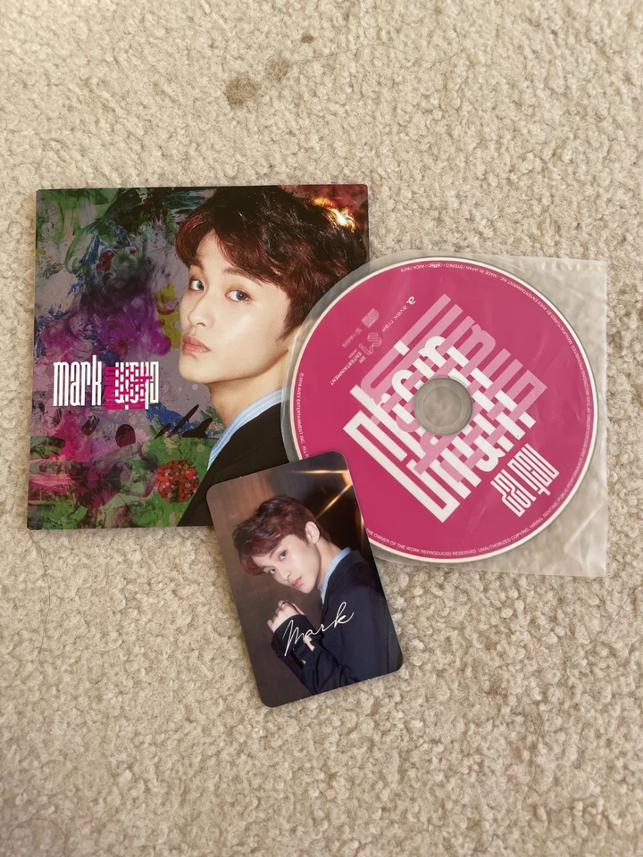 NCT 127 1st Japanese Mini Album [Chain] Mark Ver. + Mark Photocard Foto 3 de 4