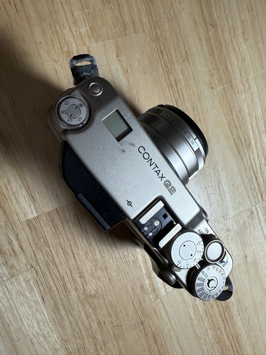 Contax G2 35mm Film Camera with 35mm f2 Planar Lens Green