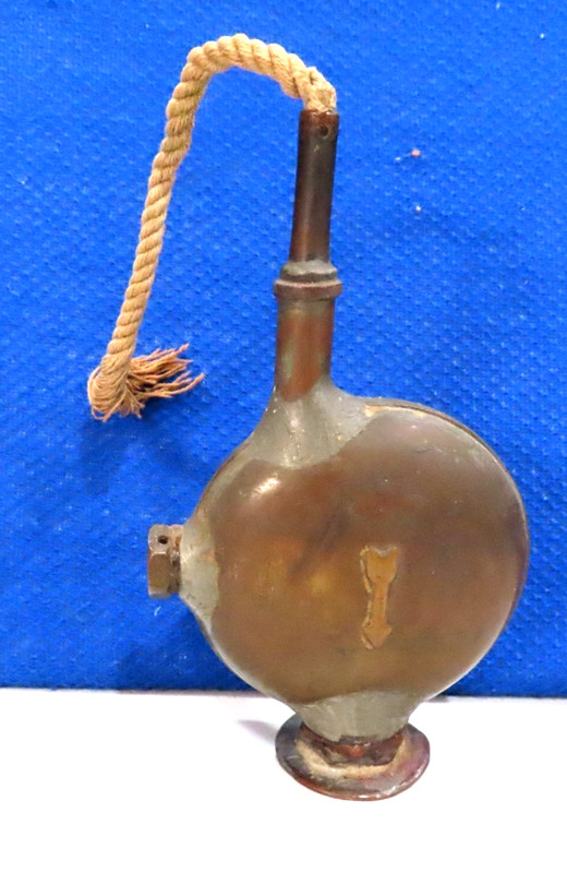 18TH CENTURY BRASS WHALE OIL LAMP