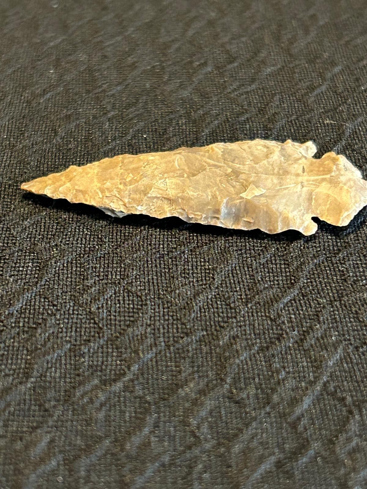 Unknown Location 2 3/8" × 1" Indian Arrowhead Artifact