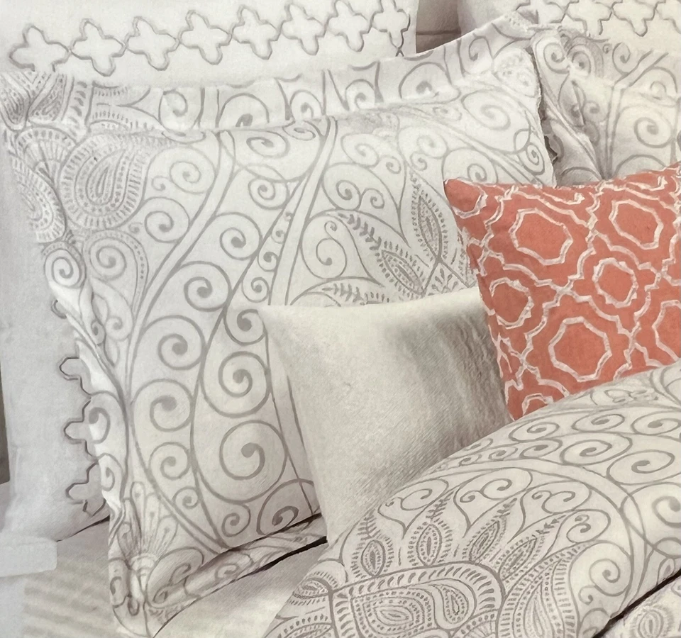 JUEGO FUNDA NÓRDICA TAHARI PLATA PAISLEY MEDALLÓN REINA COMPLETA CON FUNDAS Foto 2 de 3