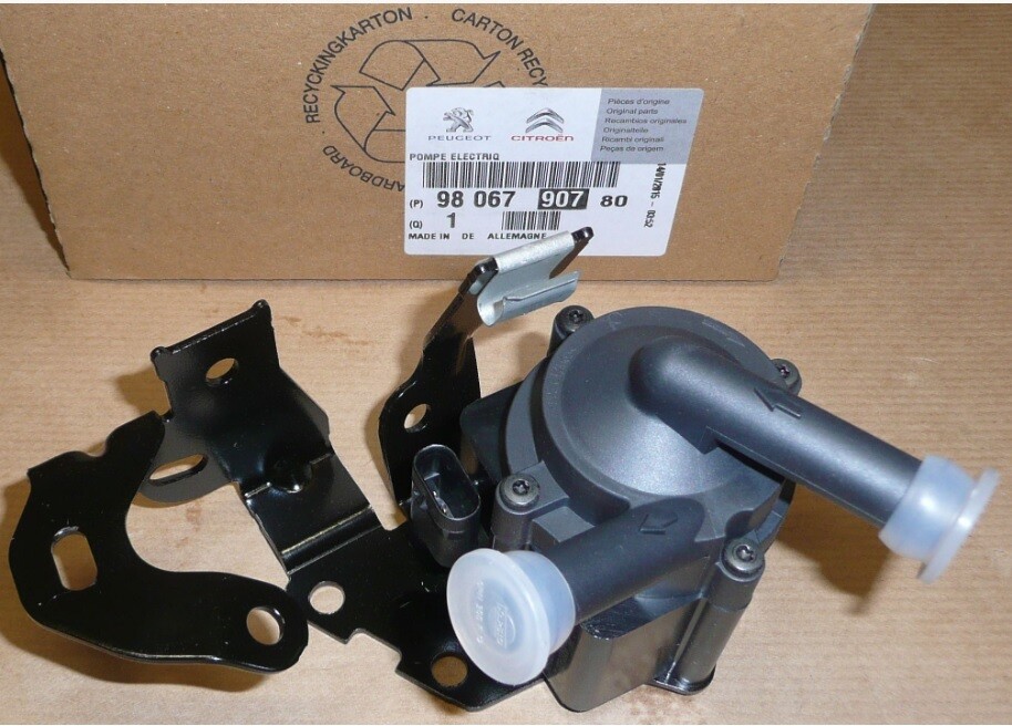 Pompe à eau OE 9806790780 premium pour moteur 1.6 THP Peugeot 308 et Citroën Grand C5