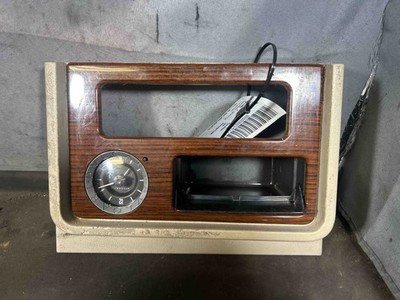 Fits 2002-2006 Cadillac Escalade Clock OEM:15087592