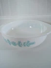 Vintage 023 Pyrex 1.5 Qt  Garland Casserole Dish White & Turquoise 33 EUC! L@@K!