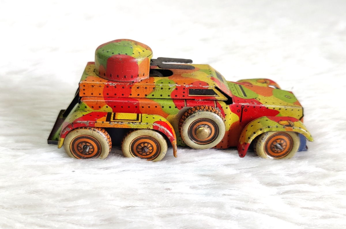 1940s Vintage Firing Army Tank Wind Up Tin Toy Japan Working