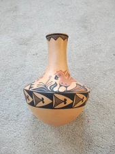 Acoma Pottery 8 1/2" Tall Vase Signed G. Hayah