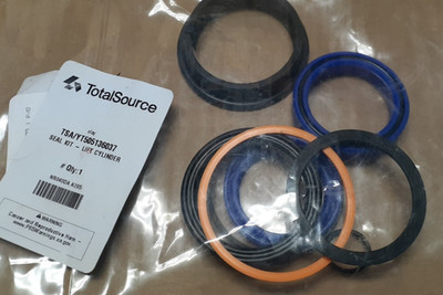 TOTAL SOURCE FOR YALE 505136037 SEAL KIT - LIFT CYLINDER