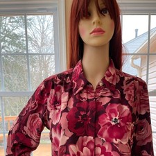Liz Claiborne button down blouse size M