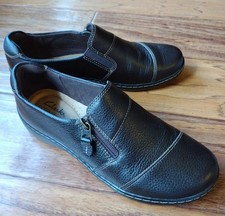 Clarks Cora  Harbor Black Leather Women's Loafers Size 7M Zip Slip-On