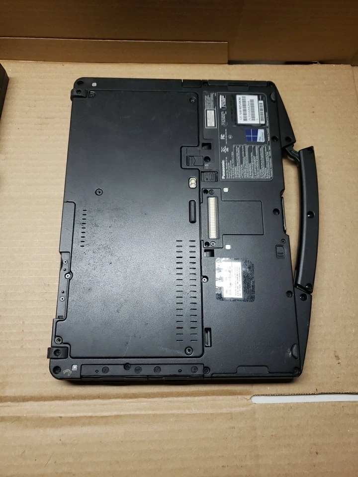 Panasonic Toughbook CF54 i5 6300U 8GB RAM 256GB SSD Win 10 Pro - Image 4 of 4