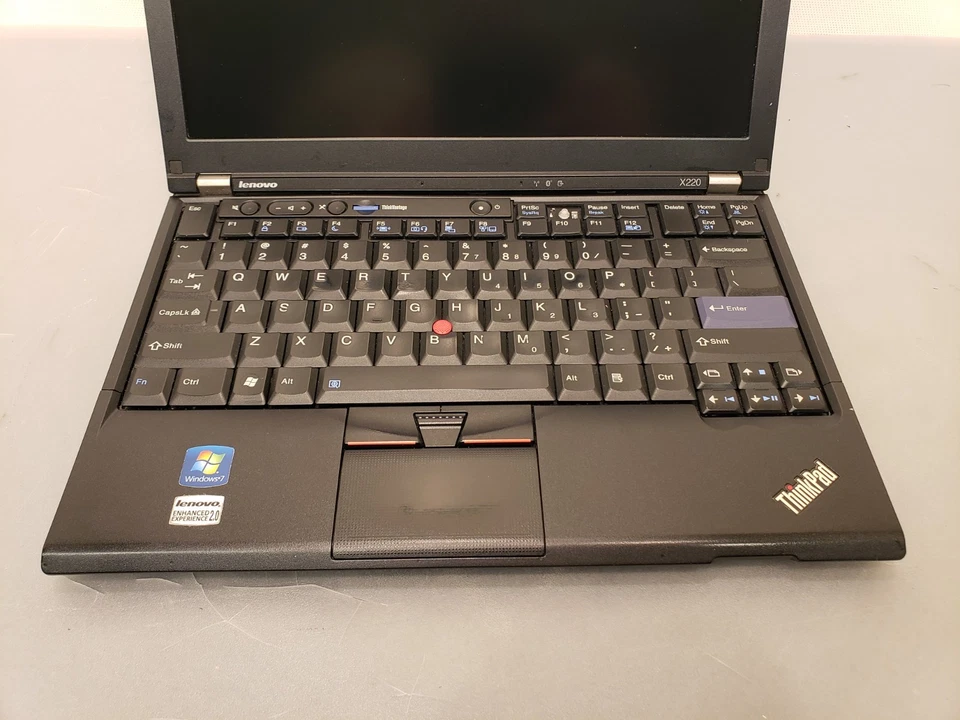 Notebook Lenovo ThinkPad 12.5" X220 i5-2520m 2.5GHz 8GB 320GB HDD Webcam Win7 Pro - Imagem 4 de 4