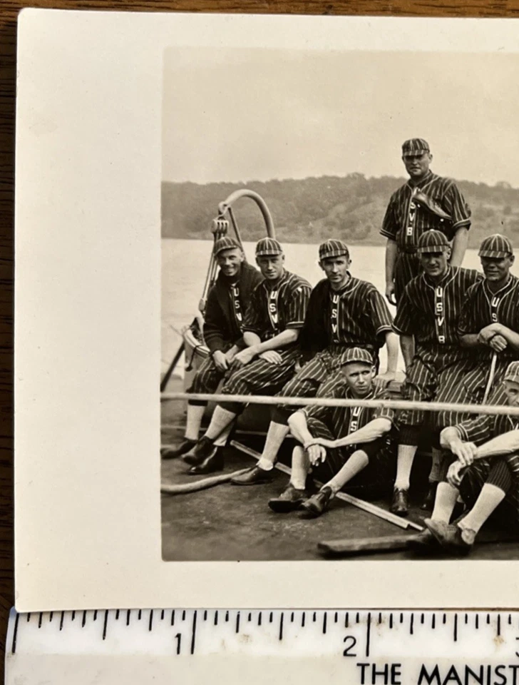 Postal vintage del equipo de béisbol USVB de los años 1918-1930 AZO RPPC - sin compensación, excelente estado Foto 2 de 4