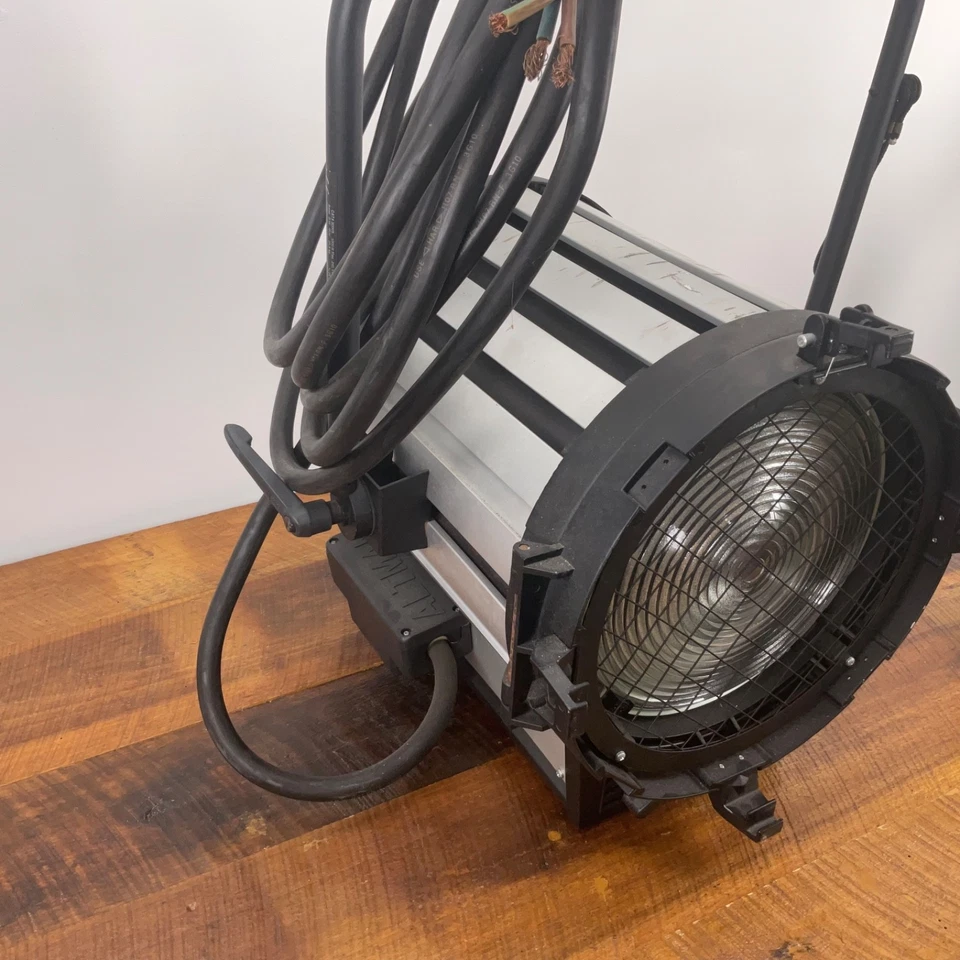 Altman 5000S 5kW Studio Fresnel Stage Light 12” Film Video Broadcast Lighting - Image 2 of 4