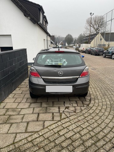 Opel Astra Benzin - Bild 3 von 8