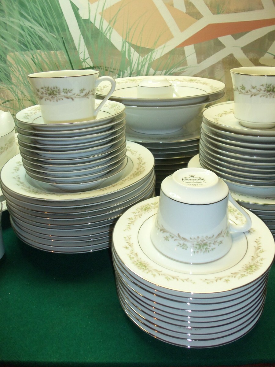 81 PIECE PARTIAL SET OF WYNDHAM FINE CHINA MADE IN JAPAN PENROSE