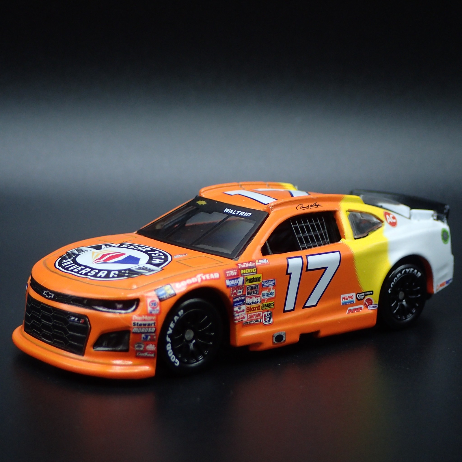 Action 1/24 Scale – Chevrolet Stock Car – #17 D. Waltrip – Modèle W249716017-5