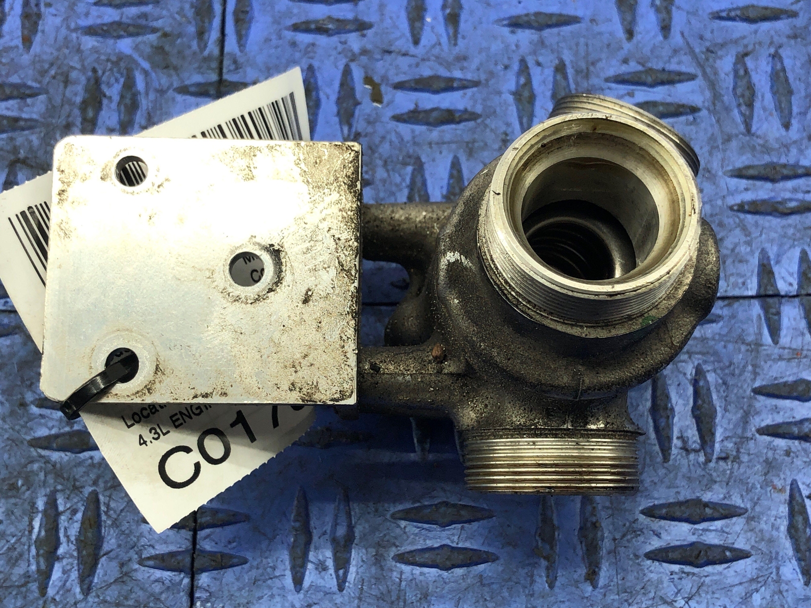2006-2018 ASTON MARTIN VANTAGE V8 4.3L ENGINE OIL TEMP THERMOSTAT 96JV-6L635 OEM