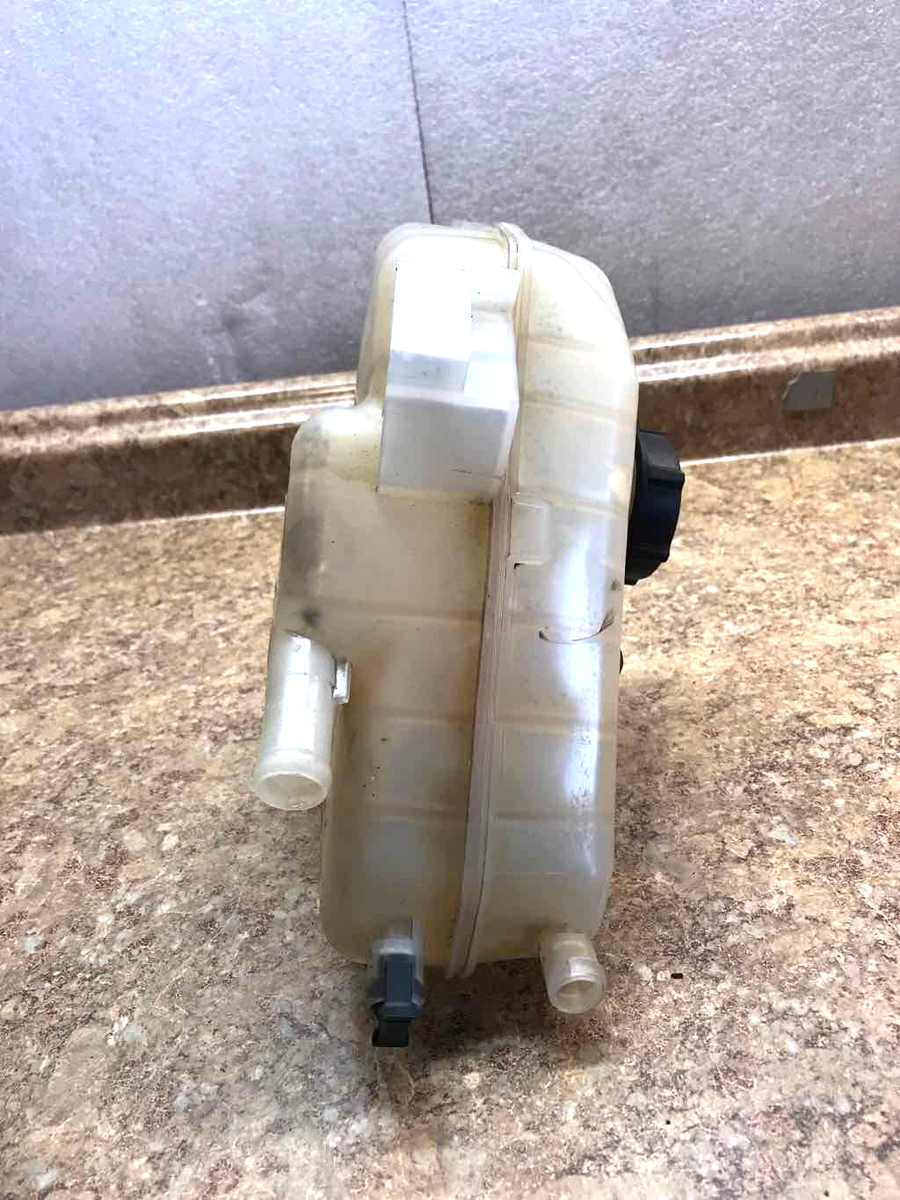 2011 - 2015 FORD FIESTA Radiator Coolant Bottle N05001A200 OEM