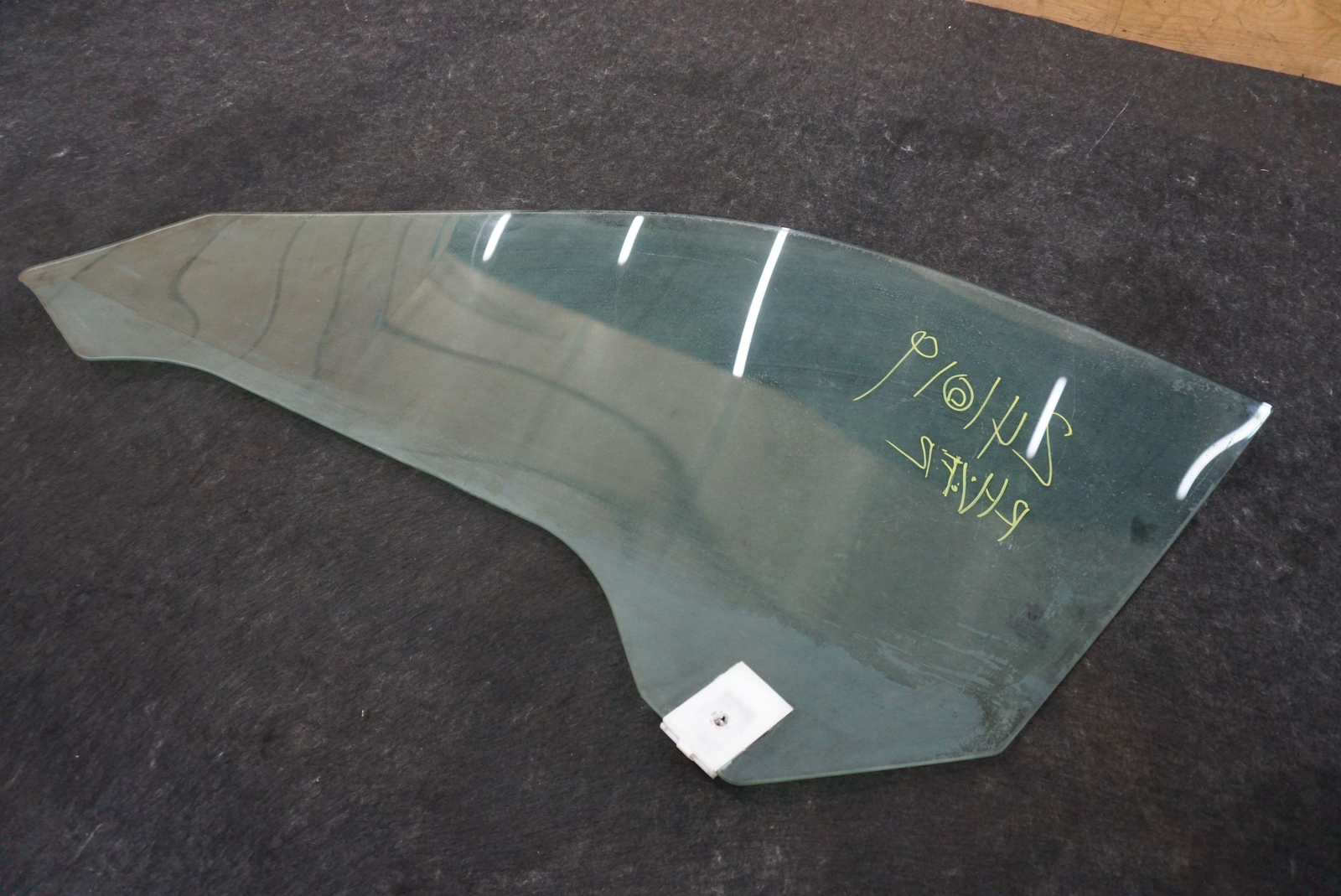 Front Right Side Door Window Glass 68363200 Maserati GranTurismo S M145 2008-19