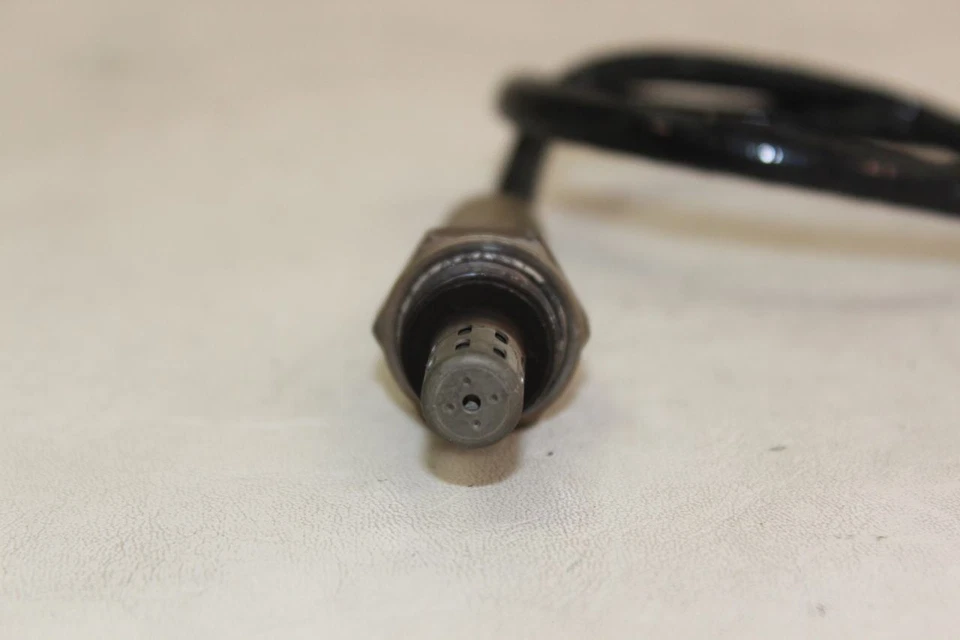 BMW K1200R K1200 R Sport 07 Exhaust Muffler O2 Lambda Sensor Plug Bung - Image 3 of 4