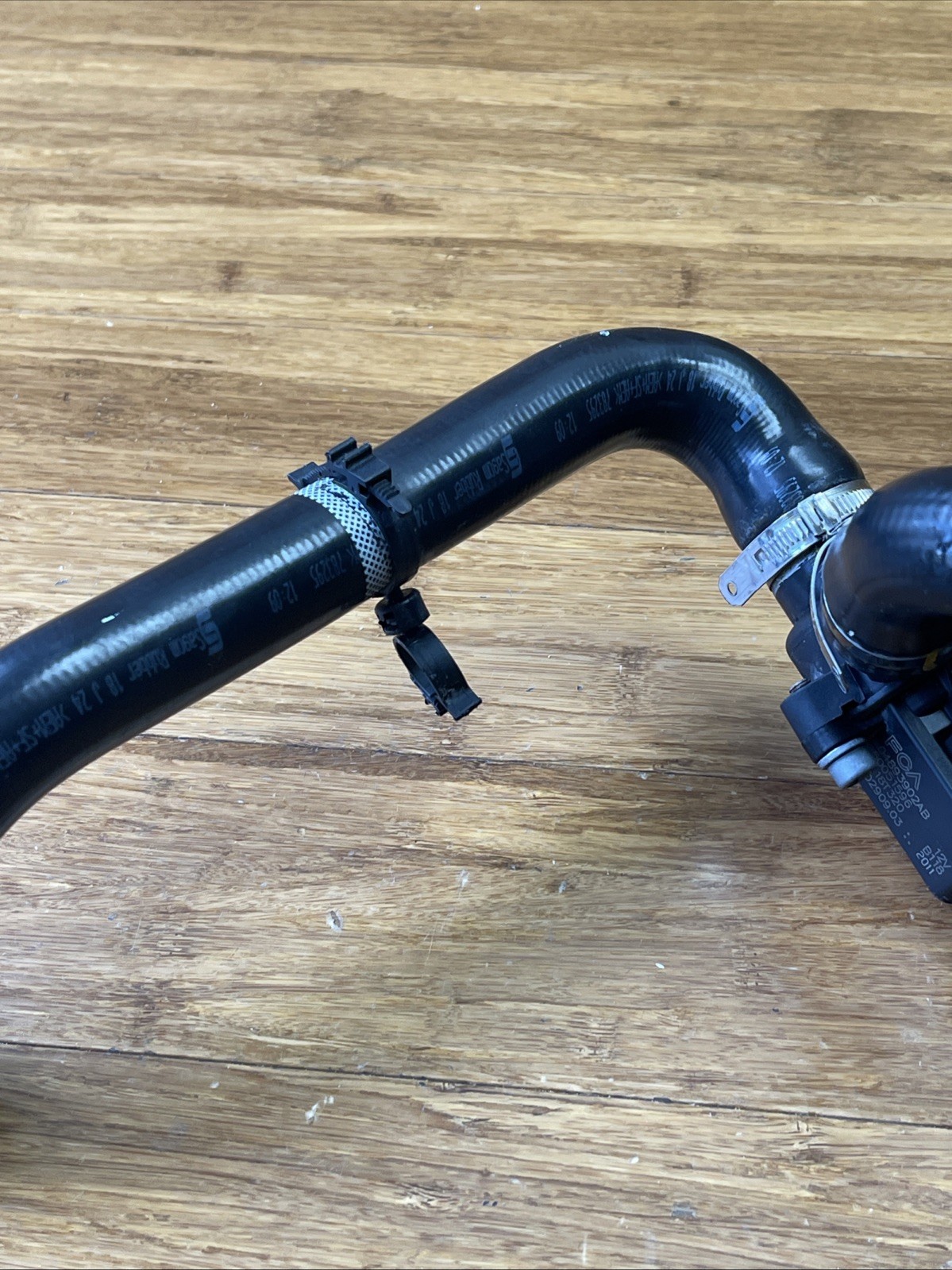 2018-2024 Ferrari Portofino F164 Right Air Intake Solenoid Valve With Pipe OEM