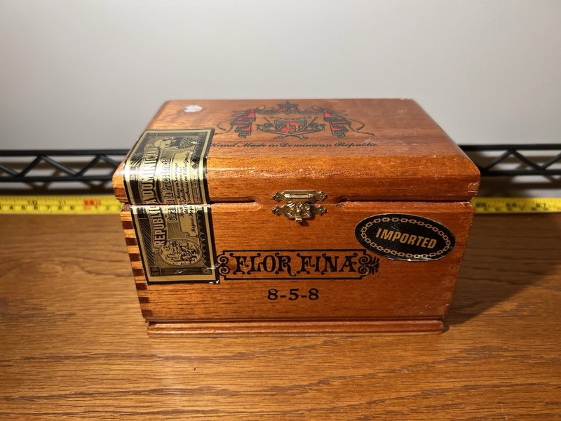 Empty Wood Cigar Box Arturo Fuente Flor Fina 8-5-8 Dominican Republic Imported