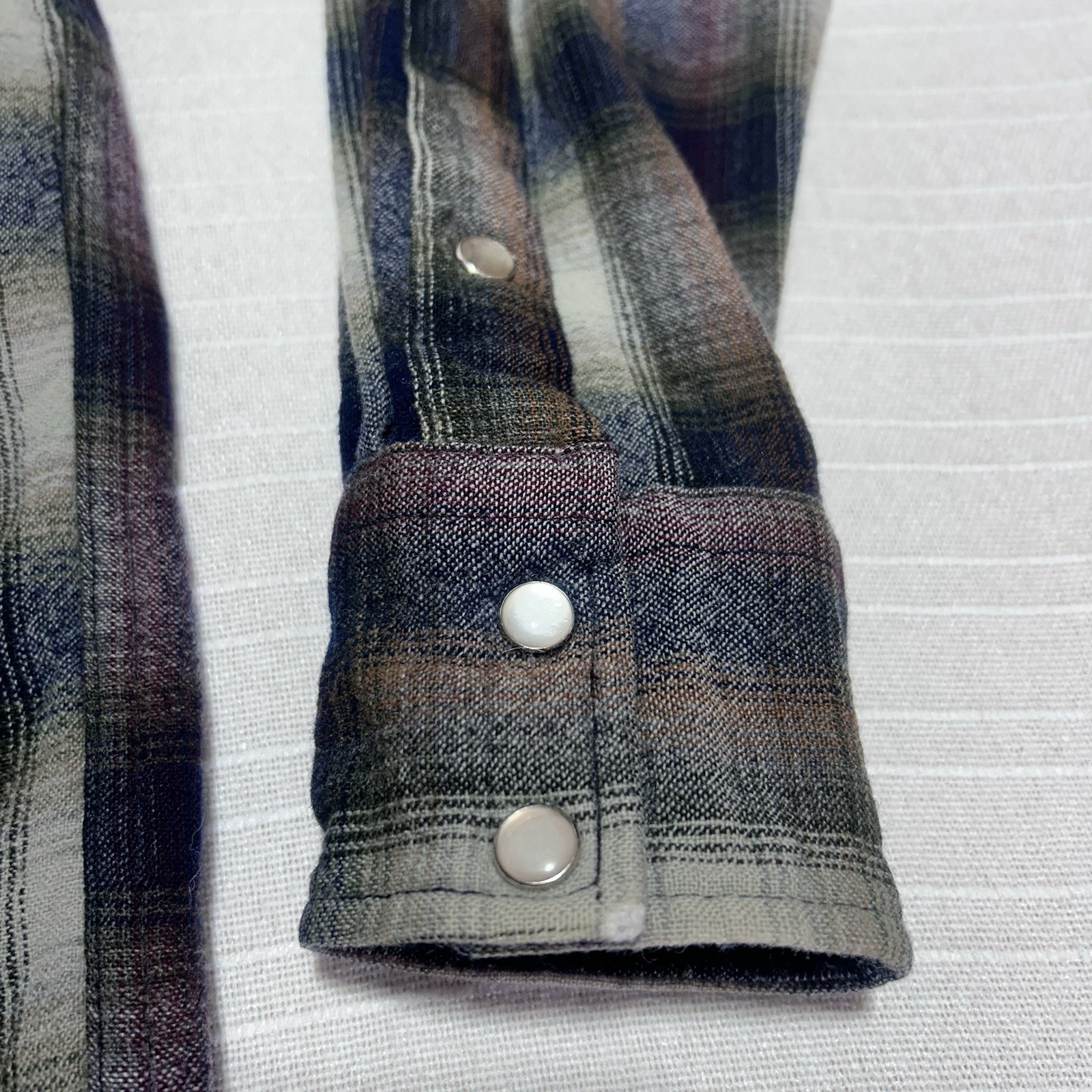 Pendleton 100% Virgin Wool Western Snap Shirt Men… - image 5