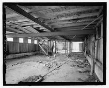 3. VIEW SOUTH, INTERIOR. - R. K. LeBlond Machine Tool Company, Dairy Barn, 2980