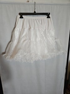Vintage Girls Size Large White Crinoline Peek-A-Boo Slip 18”  Length Petticoat