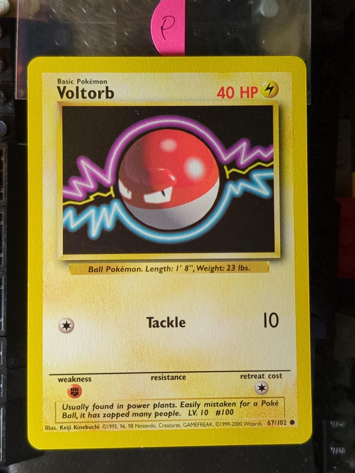 Voltorb 67/102 Common Base Set Unlimited Pokemon Near Mint