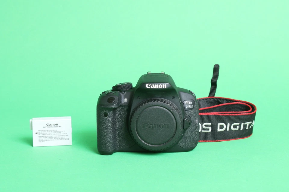 Canon EOS 700D, photo 1 of 5