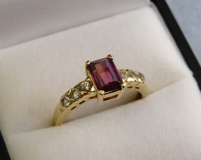 GEMS TV 9CT YELLOW GOLD RHODOLITE GARNET WHITE TOPAZ RING COA 2.6g - SIZE N 1/2