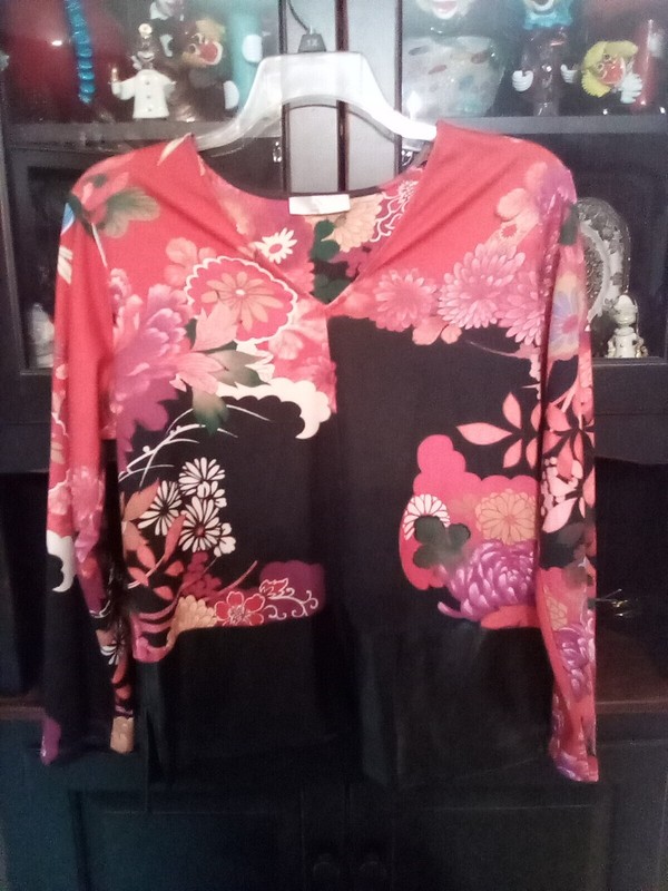 Natori floral Peplum top brightly flowered large