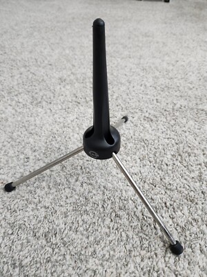 K&M Oboe Stand, 3 legs, collapsible, used