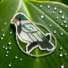 Wonderland Crafts Bead embroidery kit on a plastic base FLPL-094