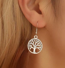 Beautiful TREE OF LIFE Antique Silver Dangle Earrings.