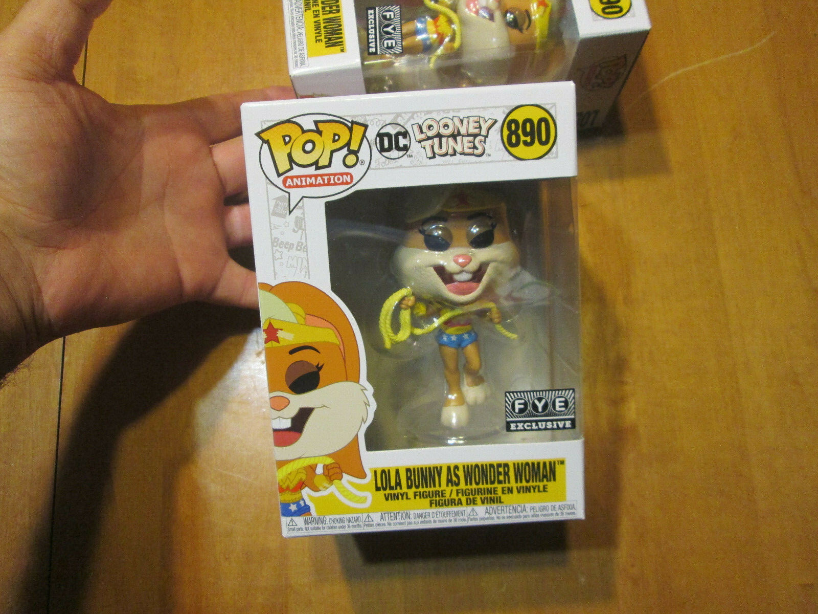 Melodías Funko Pop Looney Lola Conejo Como Mujer Maravilla # 890 Exclusivo Fye