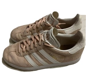 womens size 9 adidas trainers