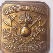 ancienne  boucle de ceinture de sapeur-pompier dévouement