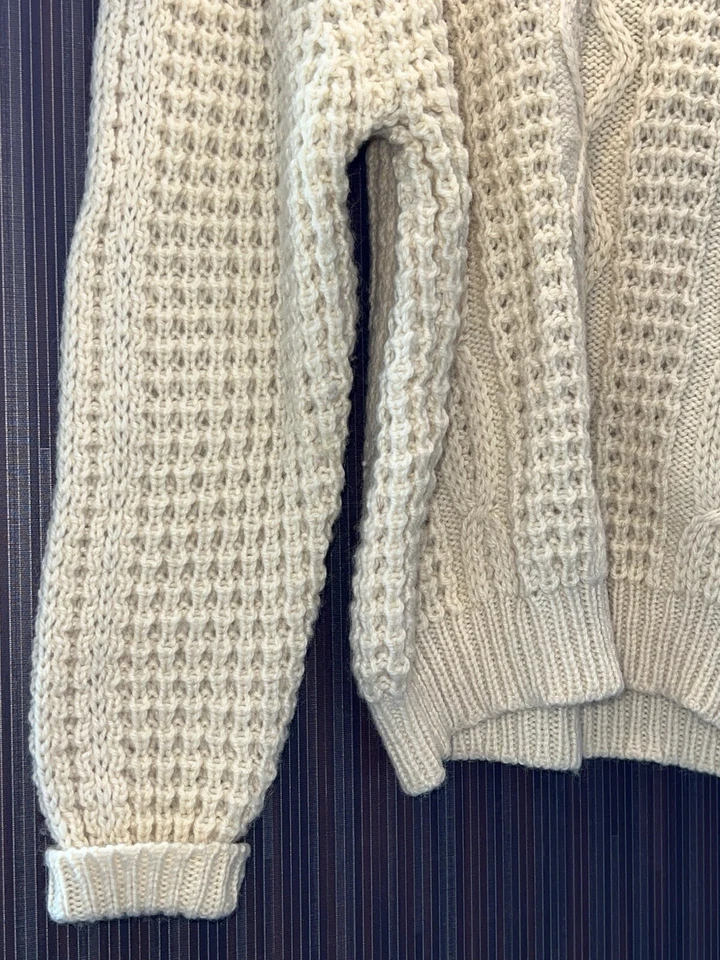 Suéter tejido con cable de pescador telar a mano de lana Gaeltarra Irlanda 36" marfil DE COLECCIÓN Foto 2 de 4