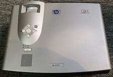 HP VP6121 Multimedia Desktop DLP Projector 2000 lumens w/Accessories  remote