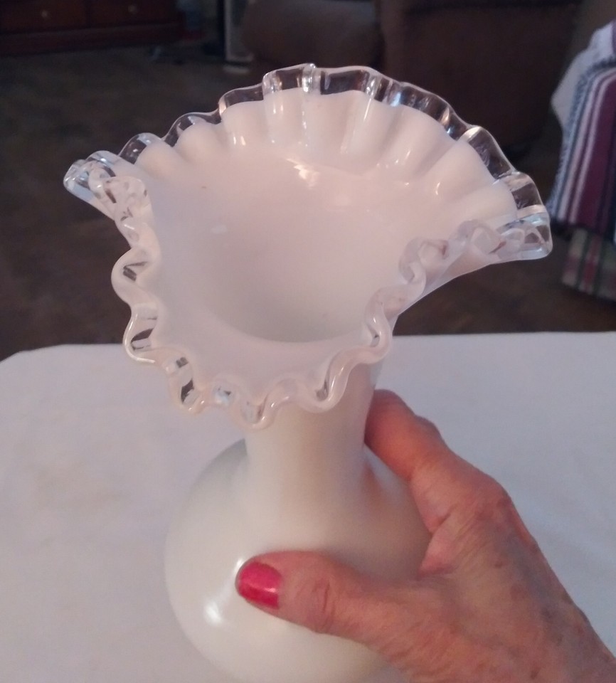 Vintage Fenton White Milk Glass Vase Double Crimped Ruffled Edge 8