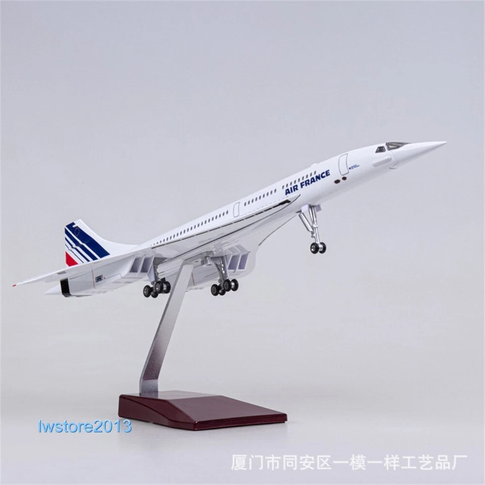1:125 Air France Airways Airlines Passenger Airplane Aircraft Model NO LED Light - Image 3 of 4