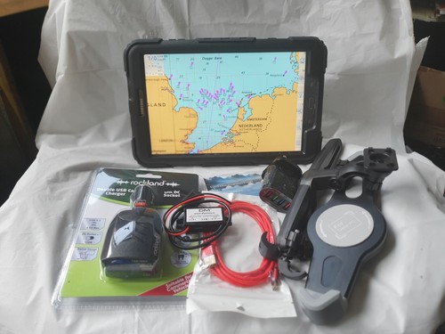 10.1 TAB A T580 KARTENPLOTTER IM CASE.CHARTED UP FOR A FULL CIRCUMNAV 5770 CHARTS