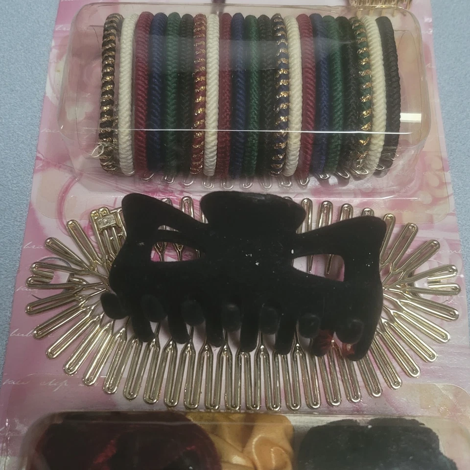 Vintage Scunci 40 Piece Hair Accessory Kit Set NIP NOS Bands Jaw Clip Black Gold - Image 4 of 4