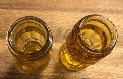 Amber Honeycomb Salt Pepper Shaker Set 1 Vintage Viking Georgian Glass - Picture 5 of 7
