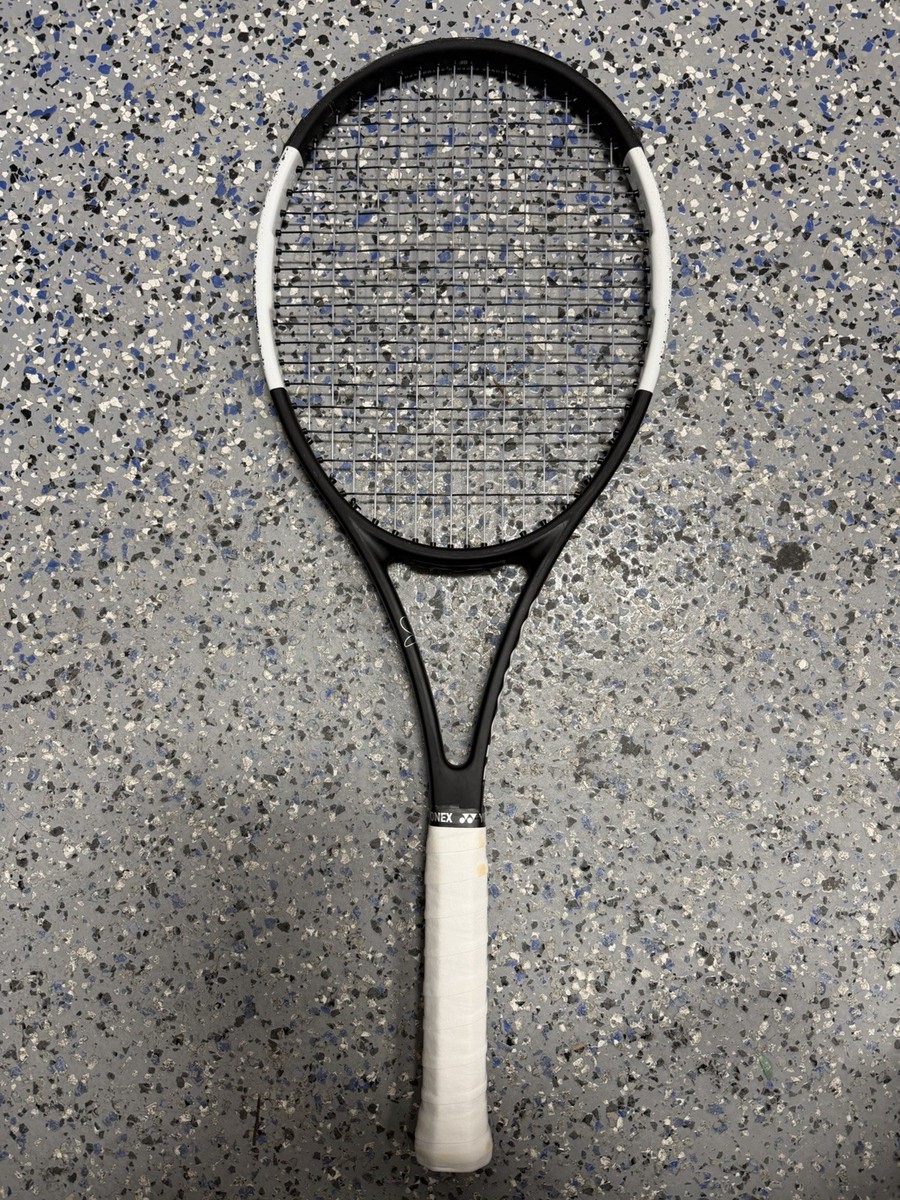 Wilson ProStaff RF97 v12.0　G2 1x Wilson Pro Staff RF97 Autograph v12 Tennis Racquet 4 3/8 Roger