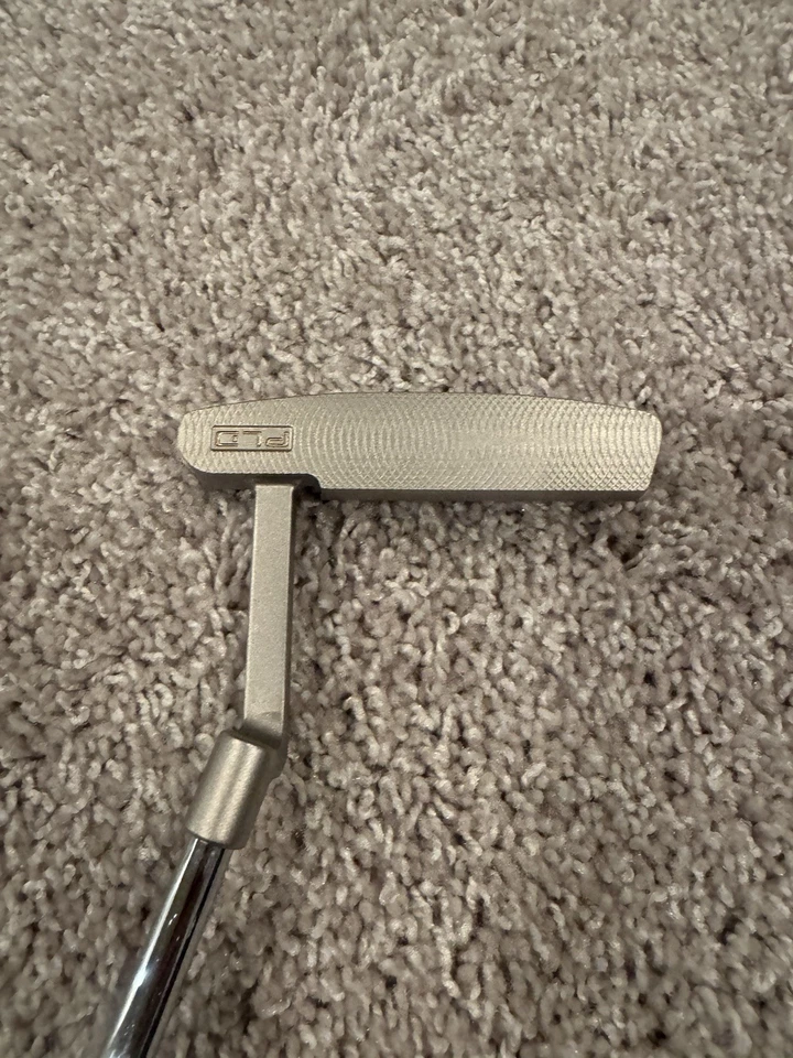 Ping 2025 PLD Anser 30 Satin MINT 35.5" Putter 9.5/10 Headcover Included - Image 2 of 4