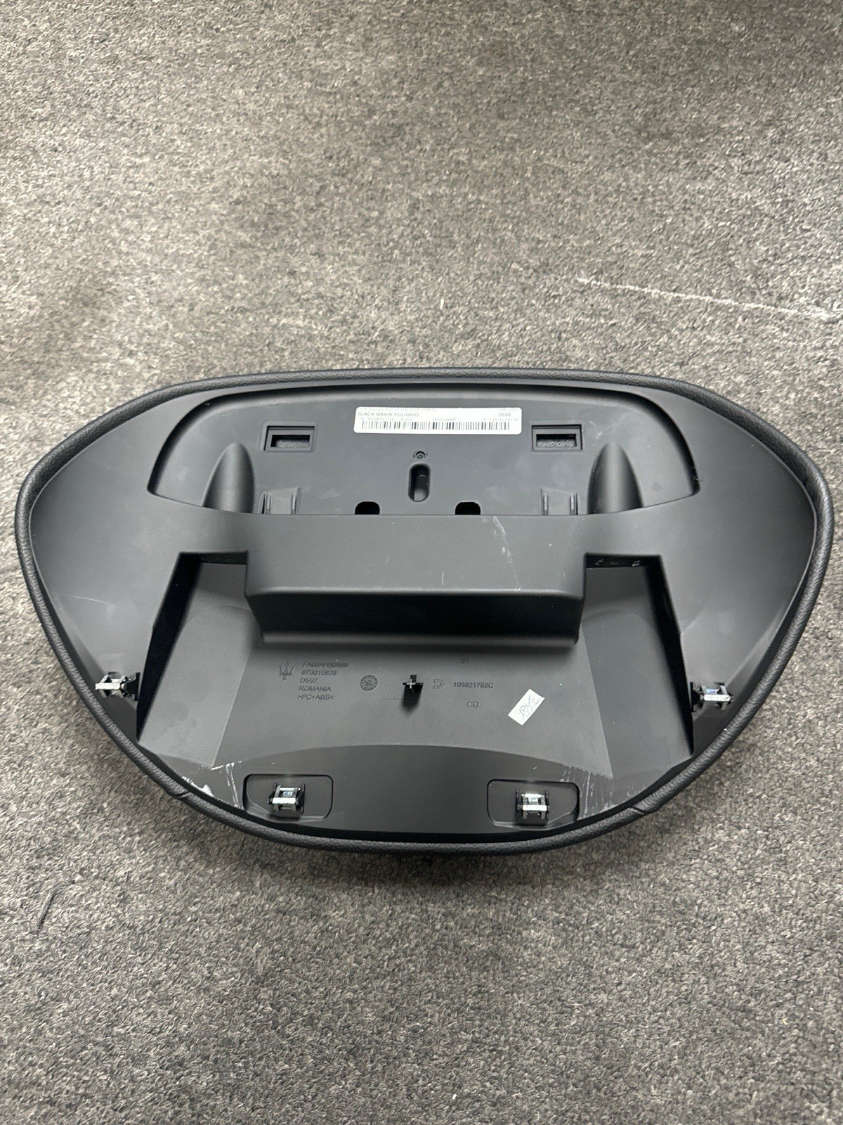 2016-2018 MASERATI GHIBLI DASHBOARD SPEEDOMETER COVER PN: 670010828 (P)